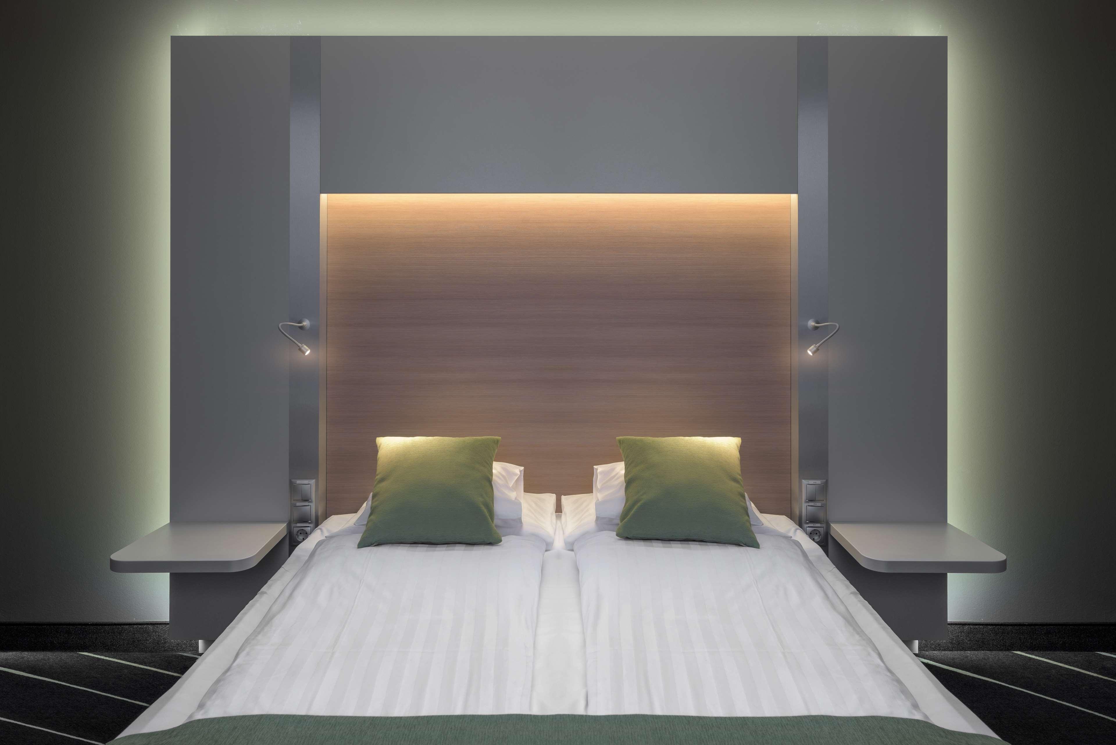 Best Western Plus Lakeside Hotel Szekesfehervar Ngoại thất bức ảnh