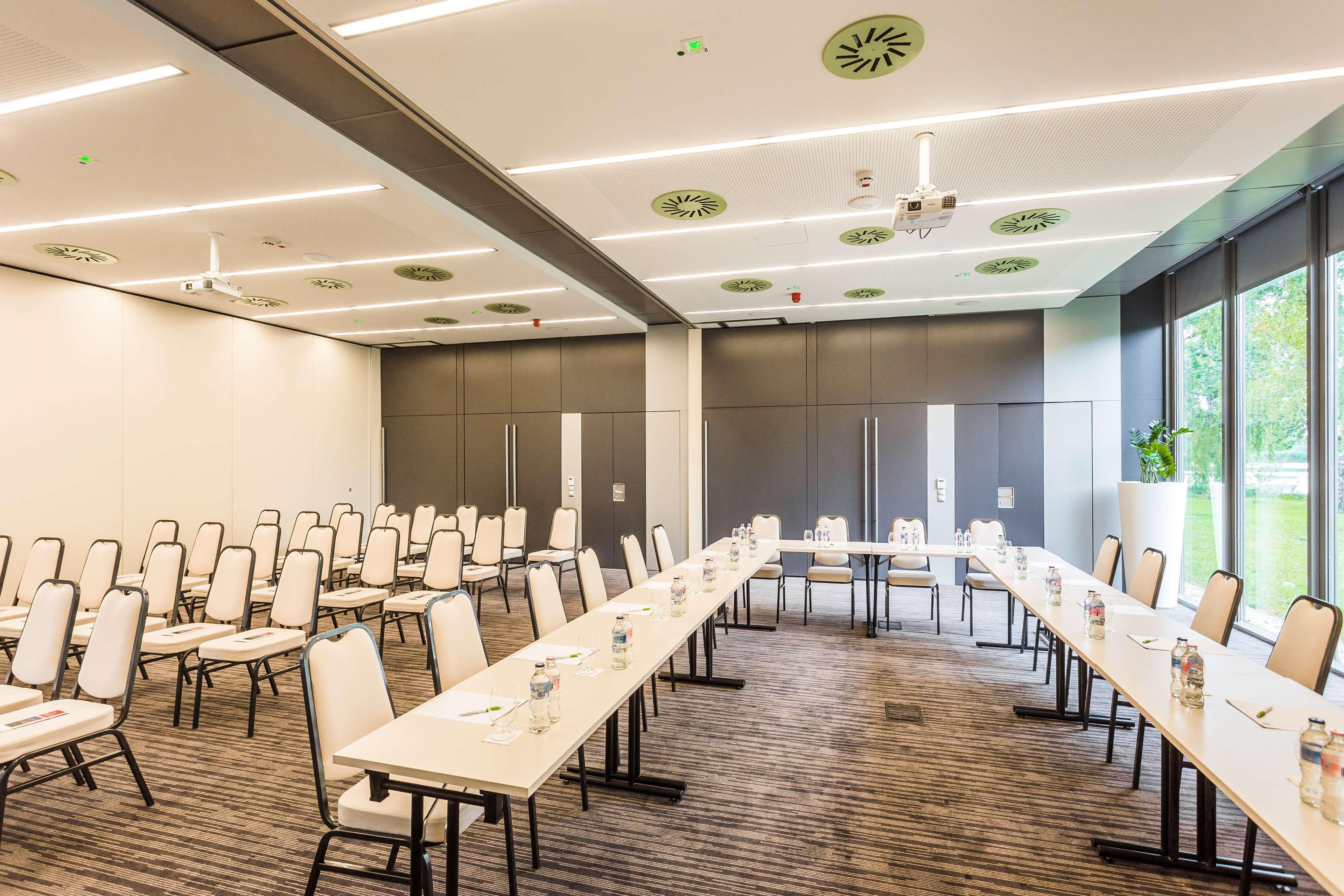 Best Western Plus Lakeside Hotel Szekesfehervar Ngoại thất bức ảnh