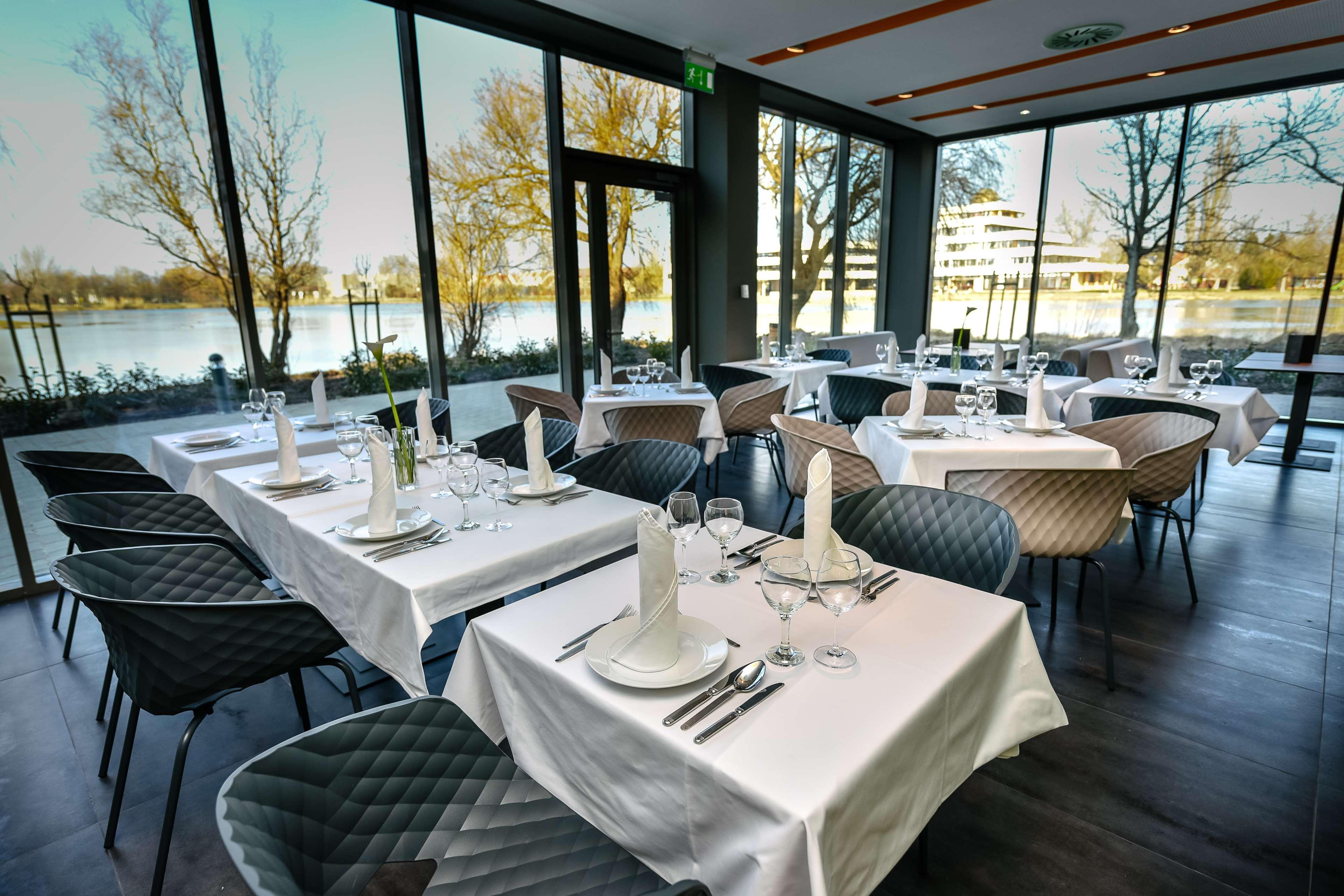 Best Western Plus Lakeside Hotel Szekesfehervar Ngoại thất bức ảnh