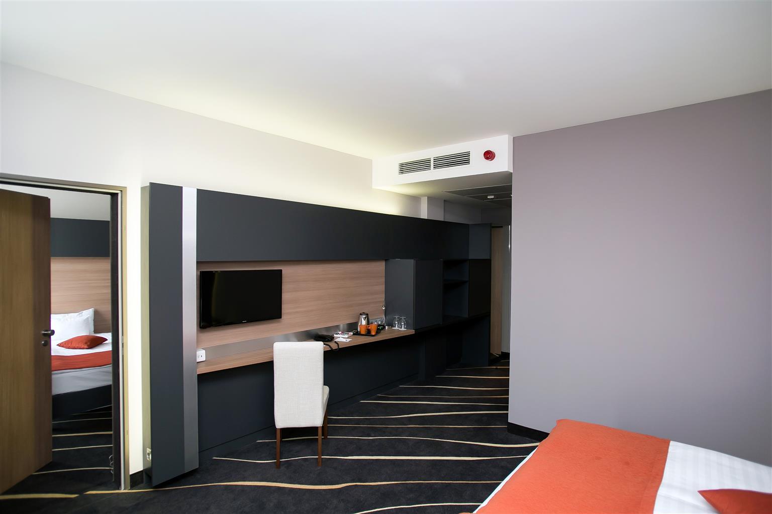 Best Western Plus Lakeside Hotel Szekesfehervar Ngoại thất bức ảnh